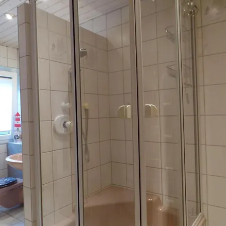 Dg Wohn-schlafraum Mit Bad Steinwenden